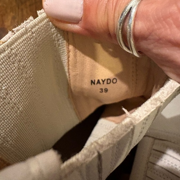 Silent D Naydo White Chelsea Boots - Picture 8 of 9